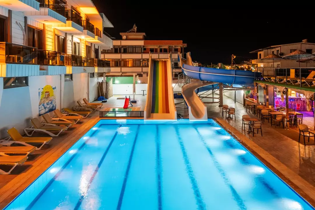 Ataş Aqua Otel